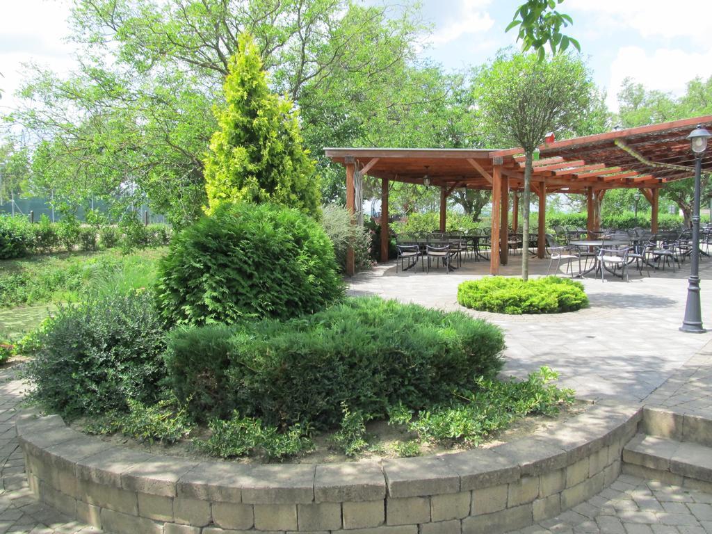 Penzion Eko Park Piestany 외부 사진